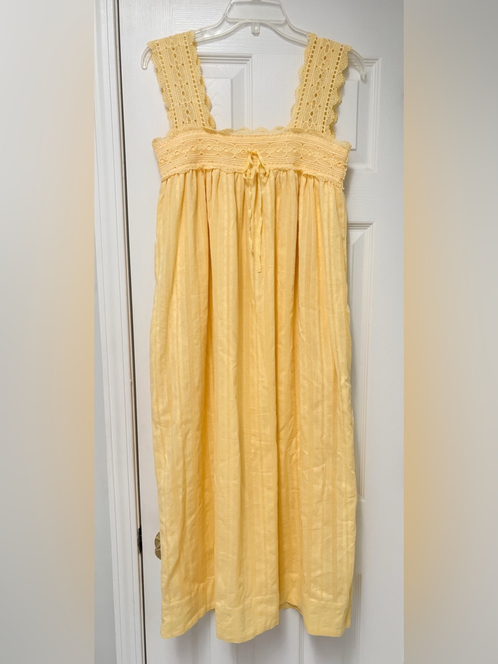 Avaire Yellow Lace Midi Dress